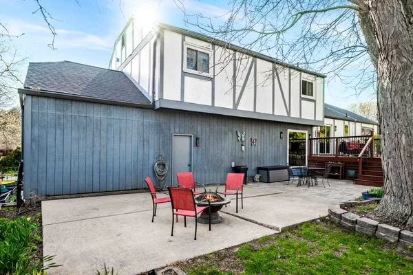 $320,000 | 300 Harper Court, Normal, IL 61761