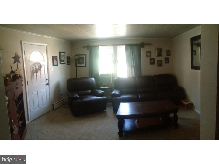 122 Chestnut Street Spring City, PA 19475 - Photo 3 of 16