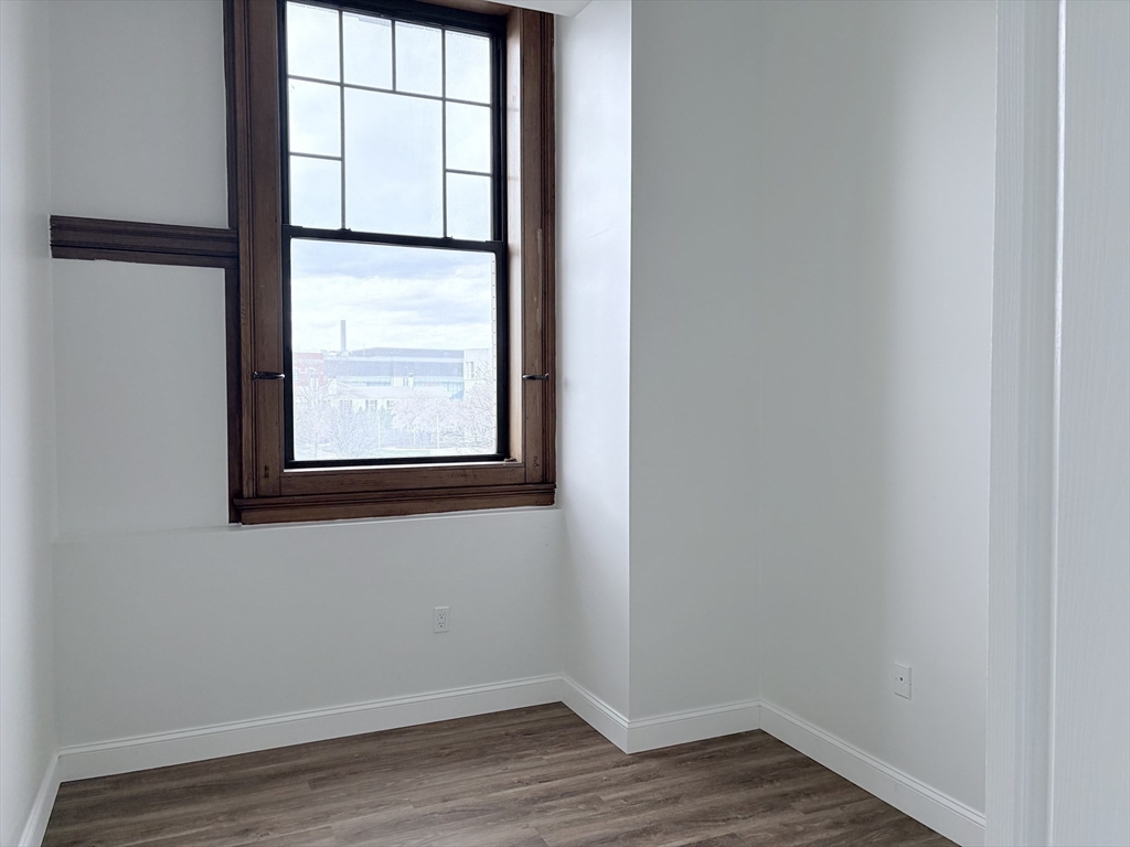 235 State Street, Unit 313 Springfield, MA 01103 - Photo 12 of 25