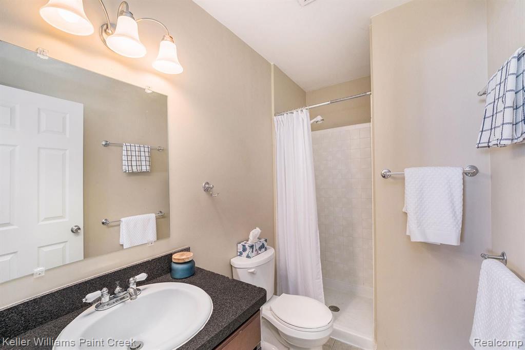 133 Stratford Lane Rochester, MI 48309 - Photo 16 of 25