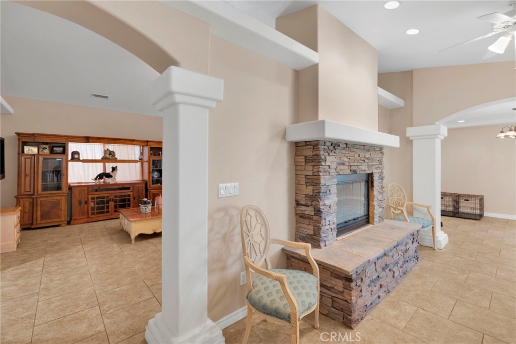 12472 Oasis Road Pinon Hills, CA 92372 - Photo 5 of 58