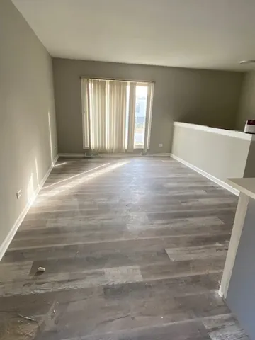 $2,600 | 201 East Rose Street, Glenwood, IL 60425