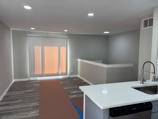 201 East Rose Street Glenwood, IL 60425 - Photo 9 of 49