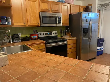 $180,000 | 1770 Northeast 191st Street, Unit 3161, Miami, FL 33179