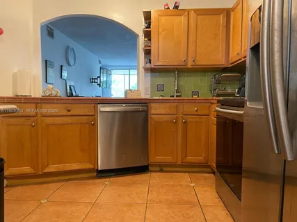 $180,000 | 1770 Northeast 191st Street, Unit 3161, Miami, FL 33179