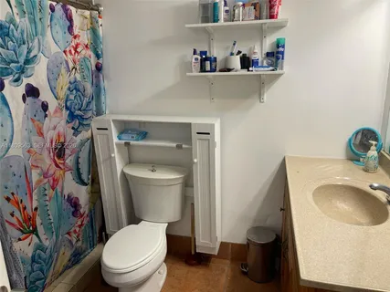 $180,000 | 1770 Northeast 191st Street, Unit 3161, Miami, FL 33179