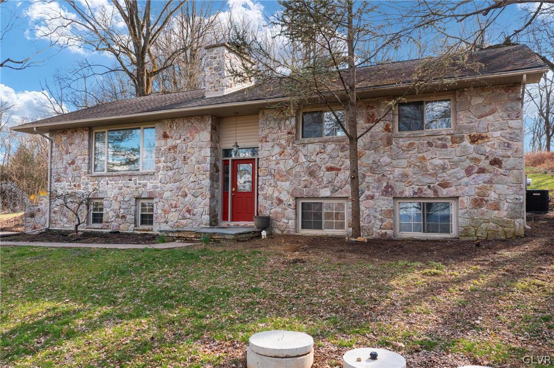 5030 Chestnut Hill Road Center Valley, PA 18034 - Photo 2 of 29 Gallery Image 2