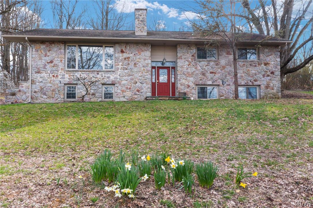 5030 Chestnut Hill Road Center Valley, PA 18034 - Photo 3 of 29 Gallery Image 3