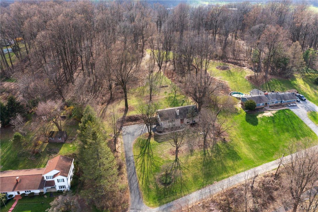 5030 Chestnut Hill Road Center Valley, PA 18034 - Photo 6 of 29 Gallery Image 6
