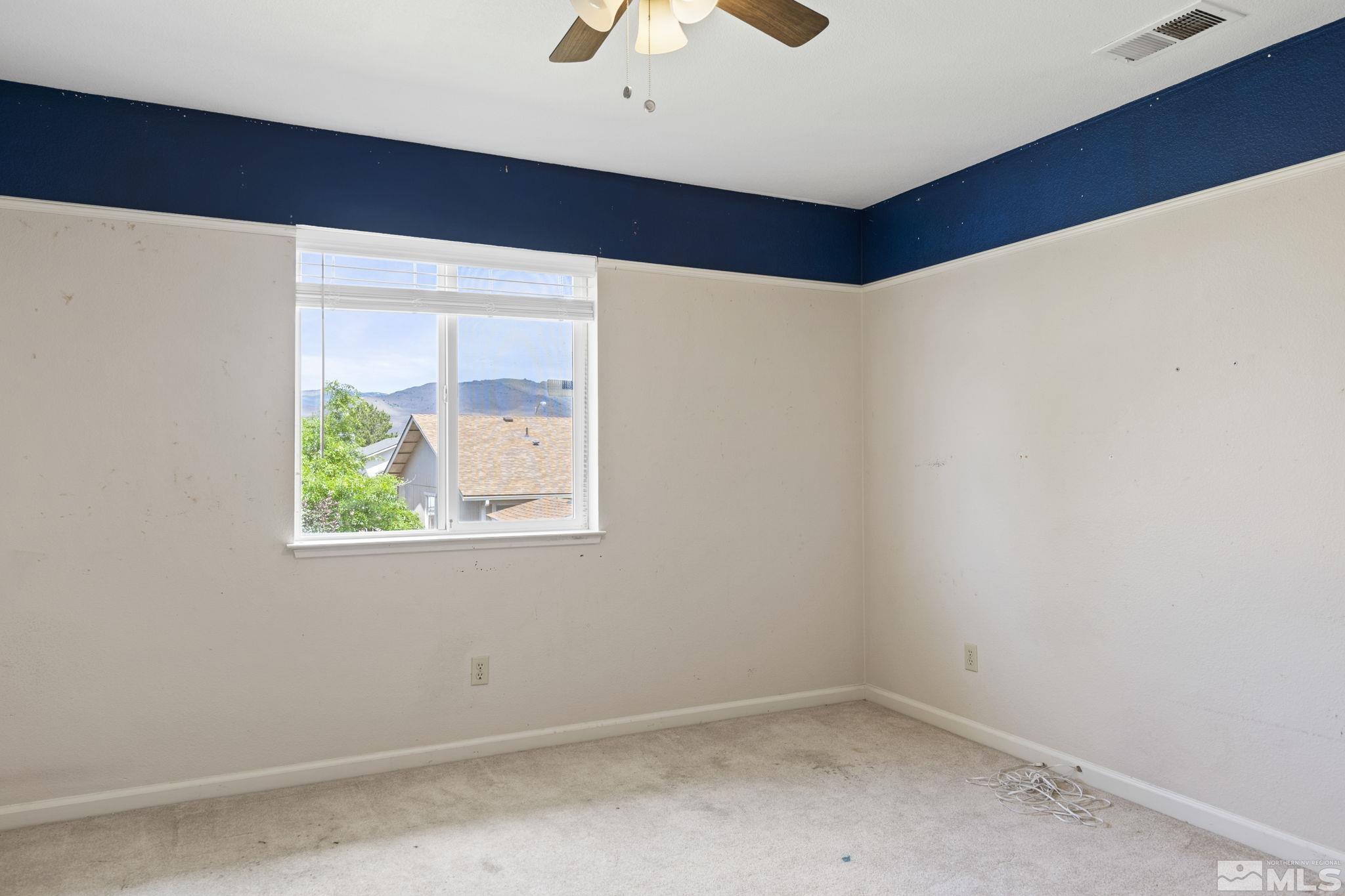 403 Aspen Drive Dayton, NV 89403 - Photo 26 of 36 an empty room with a window