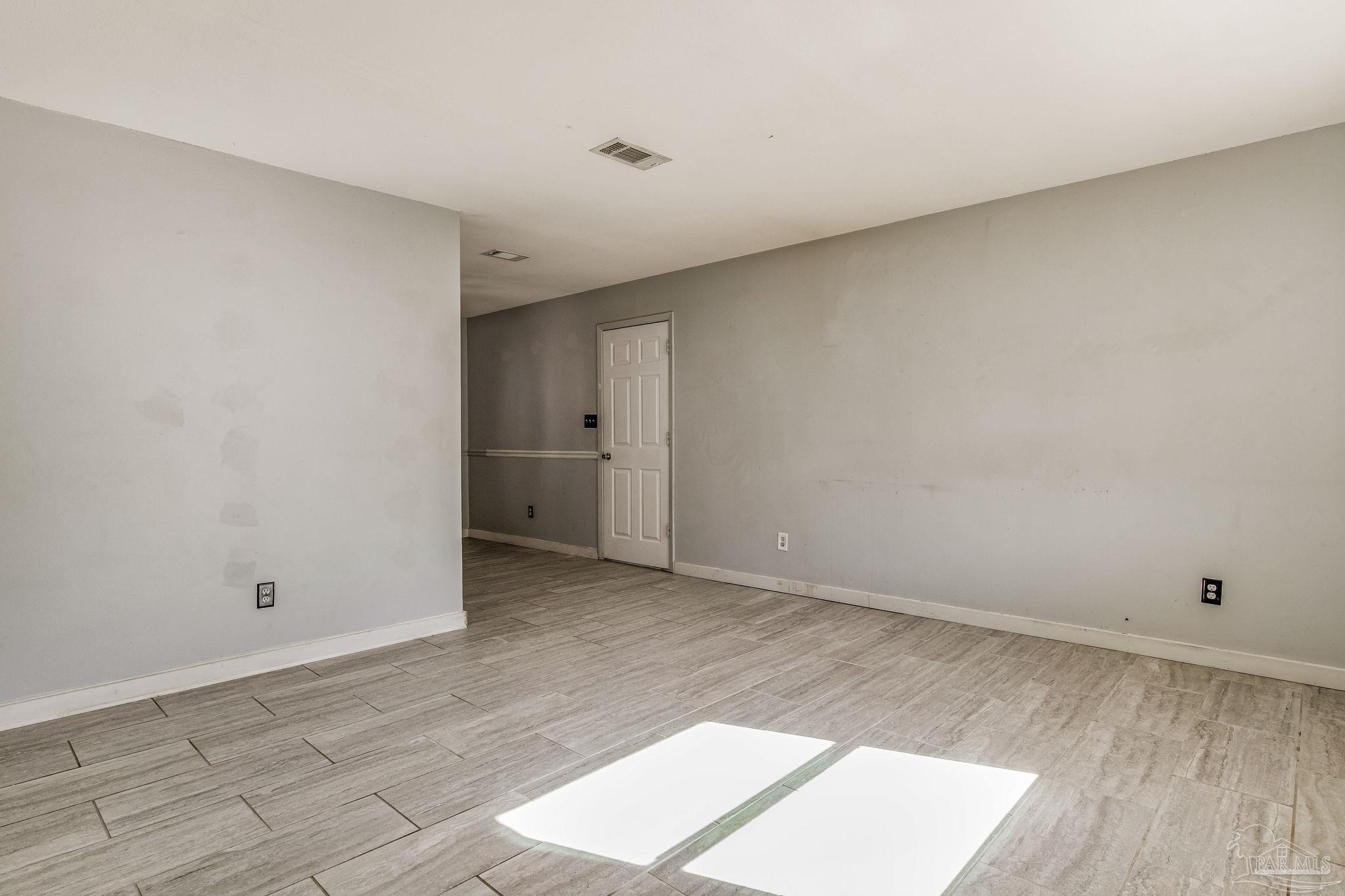 5254 Jenny Circle Pace, FL 32571 - Photo 4 of 44