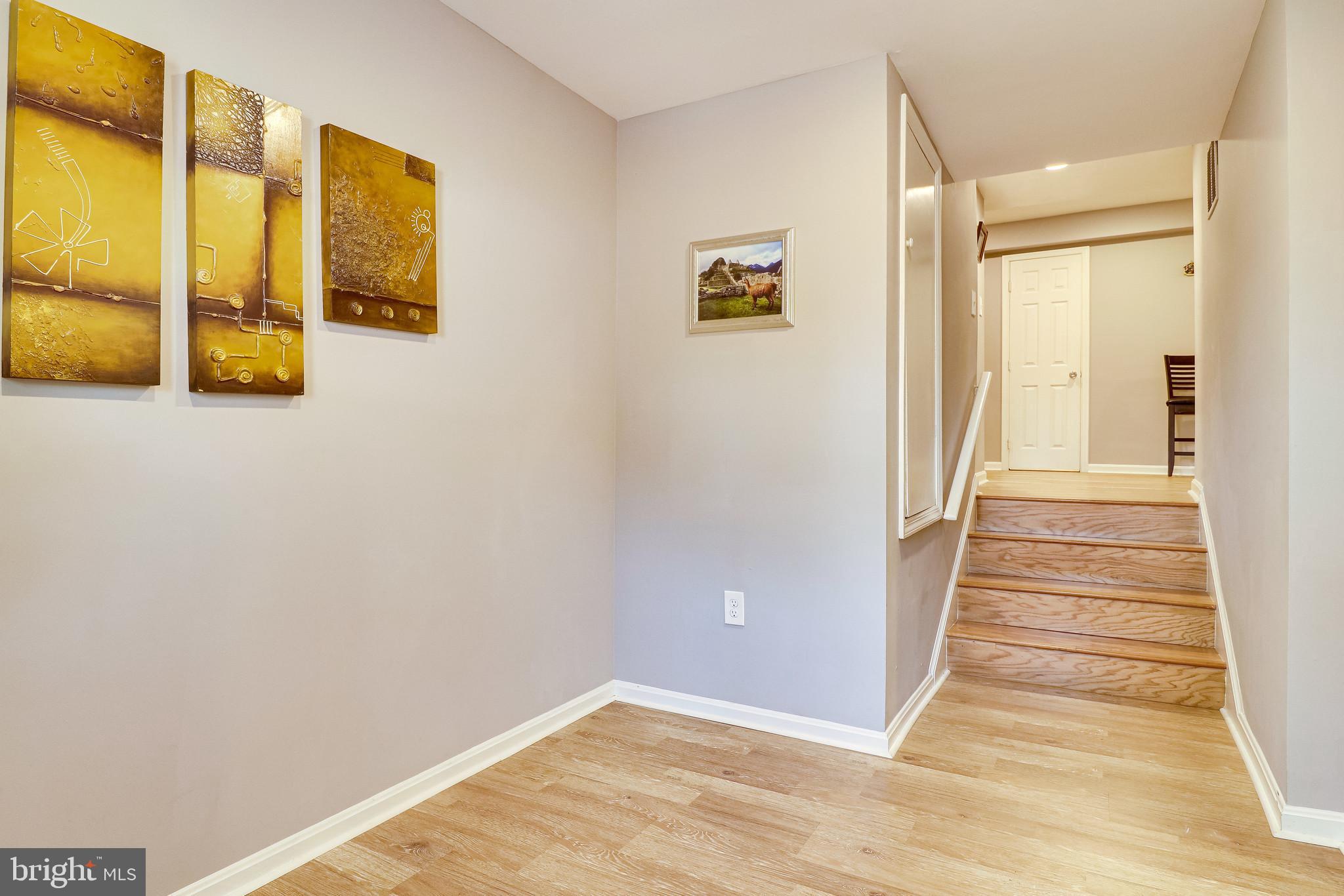 8065 Powderbrook Lane Springfield, VA 22153 - Photo 27 of 37 Gallery Image 27