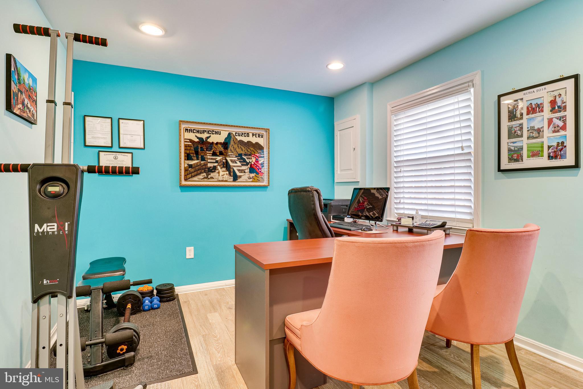 8065 Powderbrook Lane Springfield, VA 22153 - Photo 29 of 37 Gallery Image 29