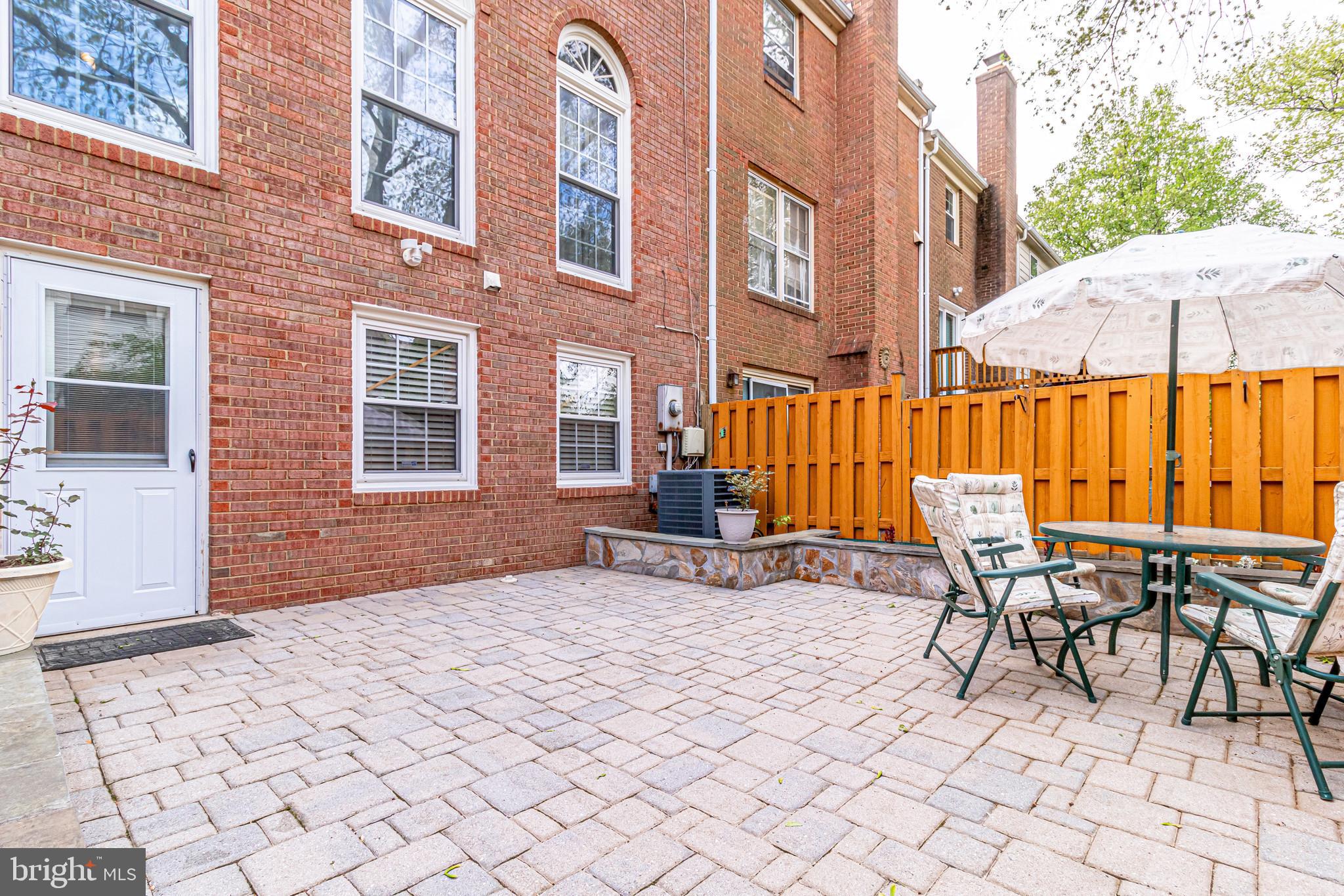 8065 Powderbrook Lane Springfield, VA 22153 - Photo 34 of 37 Gallery Image 34