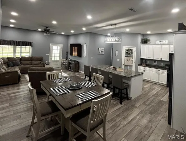$799,900 | 25371 Audrain Road 808, Mexico, MO 65265
