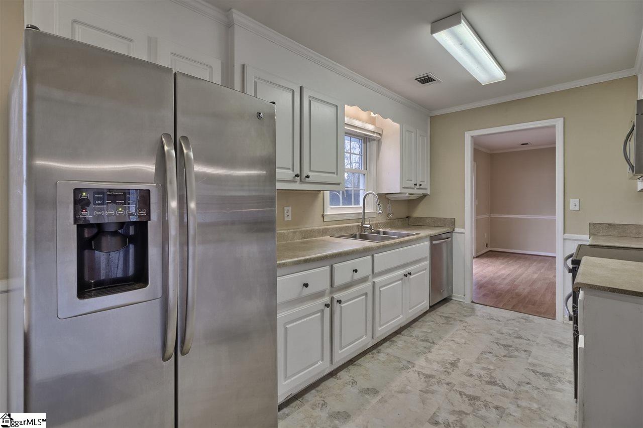 105 Bransfield Road Greenville, SC 29615 - Photo 2 of 23 Gallery Image 2