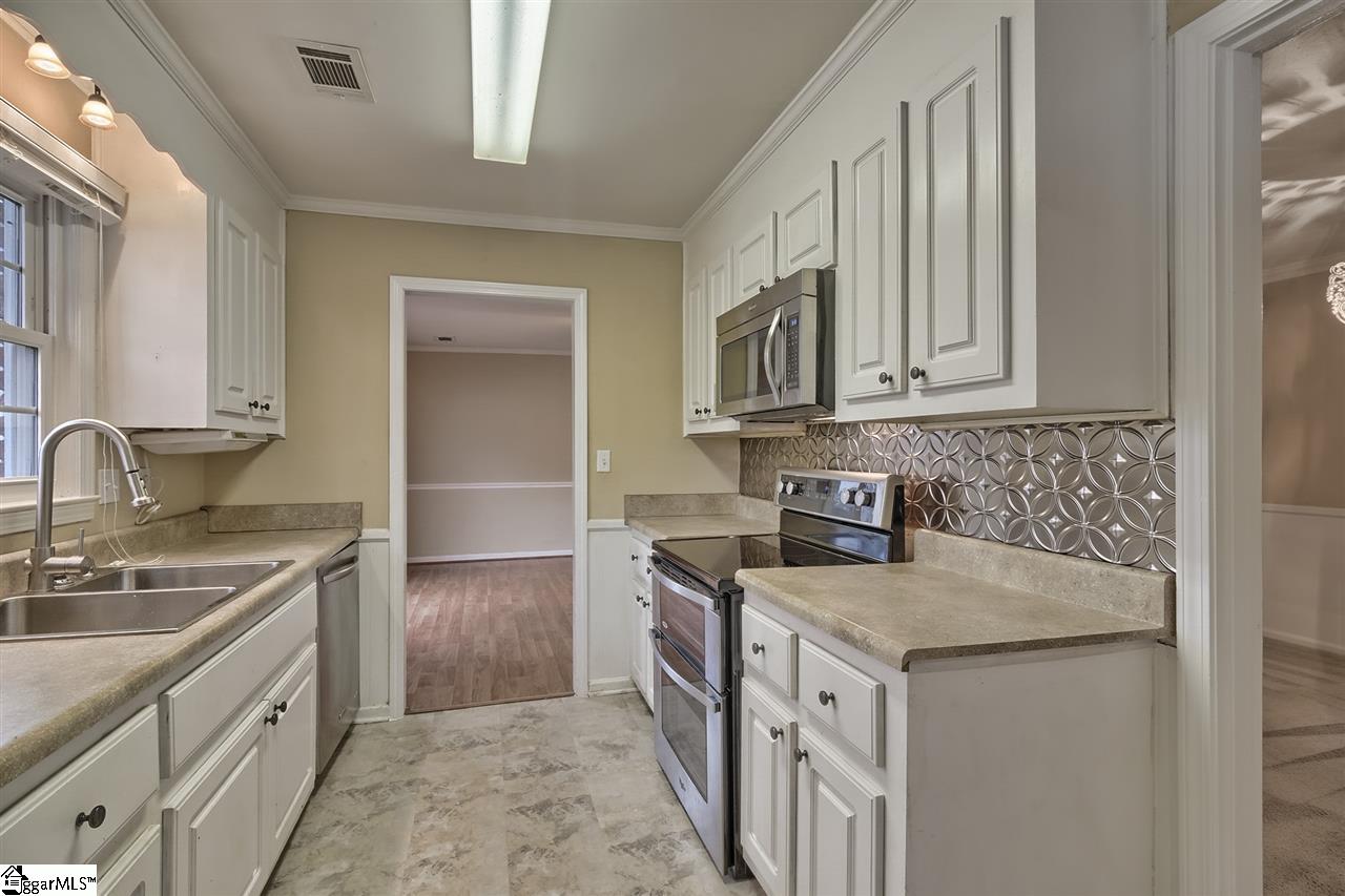 105 Bransfield Road Greenville, SC 29615 - Photo 3 of 23 Gallery Image 3
