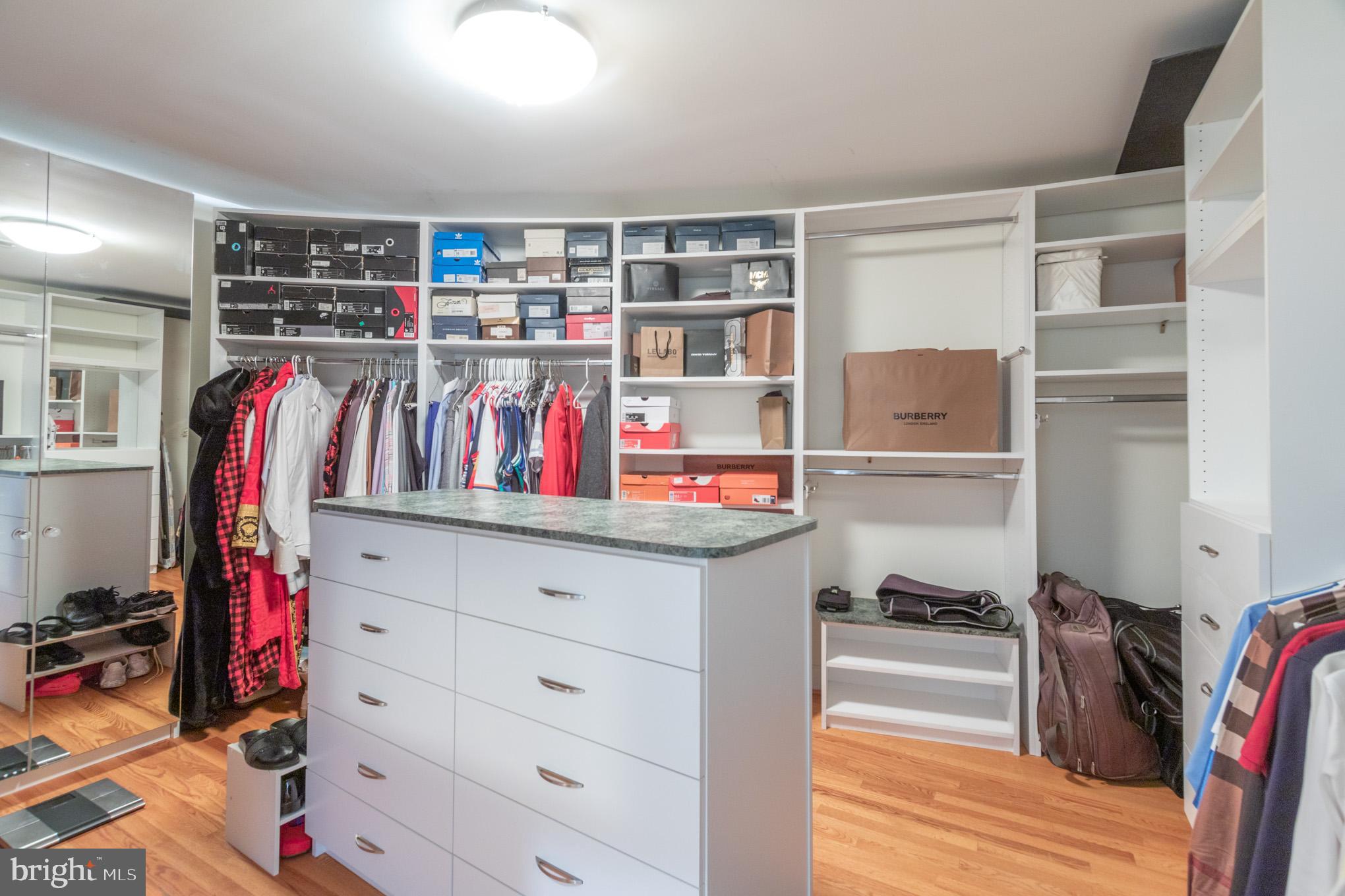 7612 Dwight Drive Bethesda, MD 20817 - Photo 19 of 35