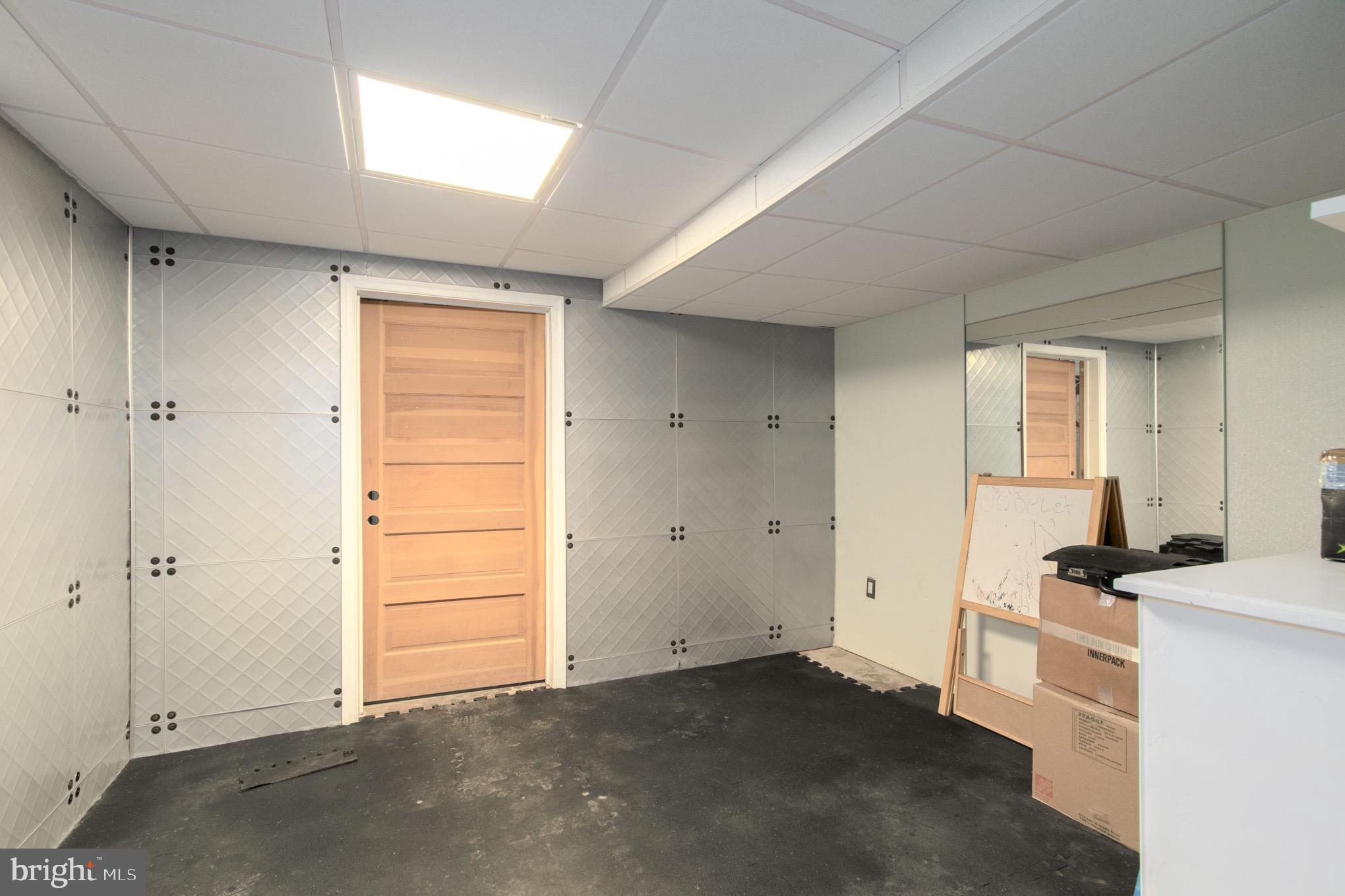 7612 Dwight Drive Bethesda, MD 20817 - Photo 30 of 35