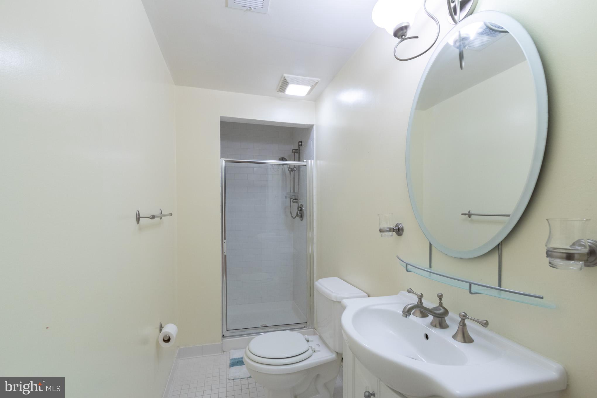 7612 Dwight Drive Bethesda, MD 20817 - Photo 32 of 35