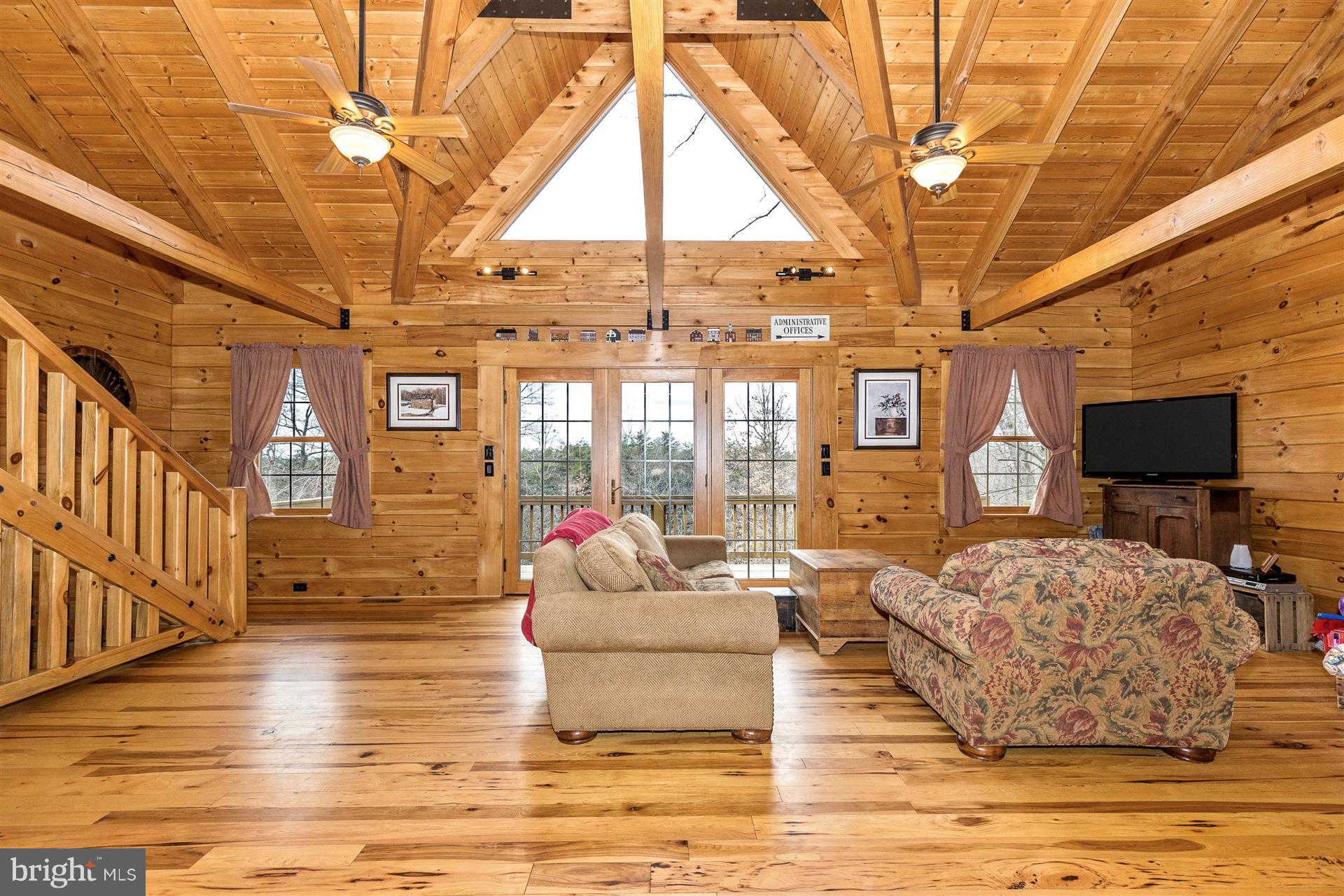 8897 Corner Road Hancock, MD 21750 - Photo 18 of 28 Family Room