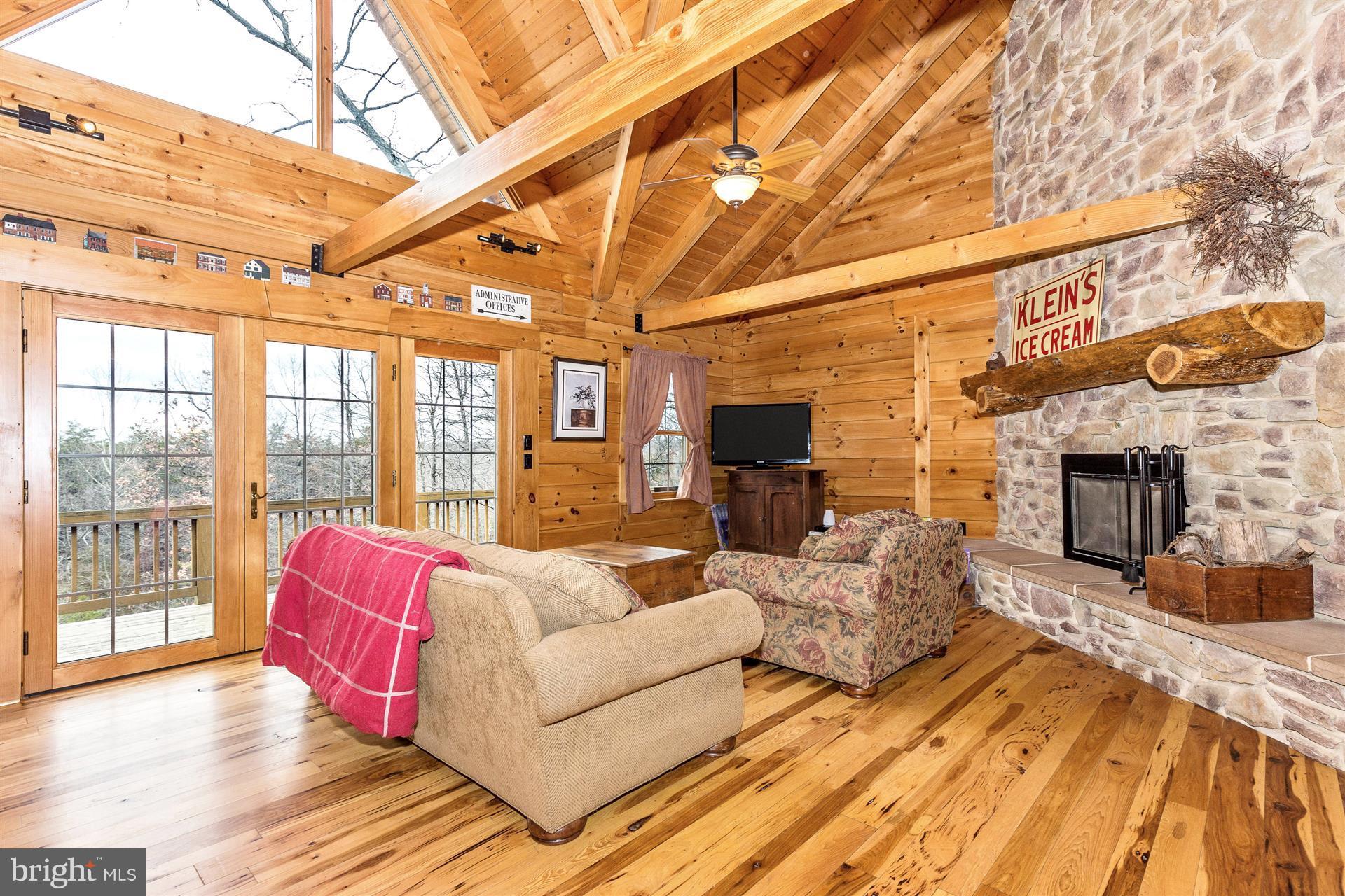 8897 Corner Road Hancock, MD 21750 - Photo 21 of 28 Family Room