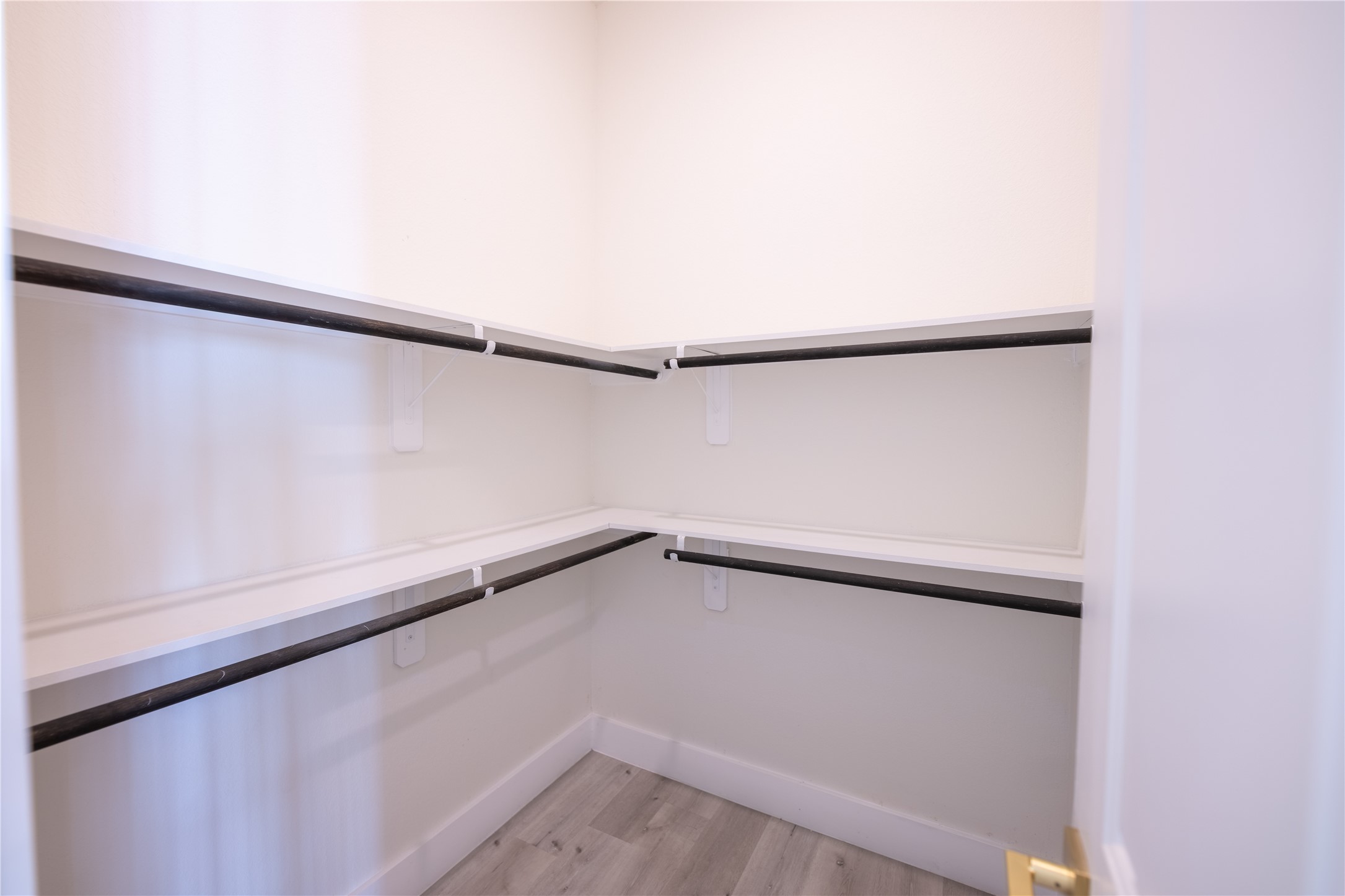 5906 St Augustine Street, Unit C Houston, TX 77021 - Photo 33 of 47 Closet