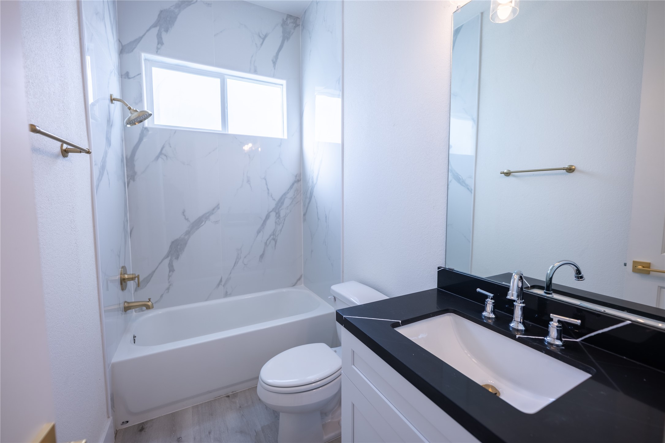 5906 St Augustine Street, Unit C Houston, TX 77021 - Photo 36 of 47 Full Bath 1