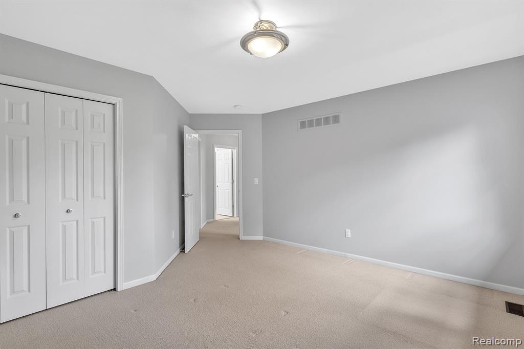 1691 Spring Creek Drive Rochester Hills, MI 48306 - Photo 39 of 78