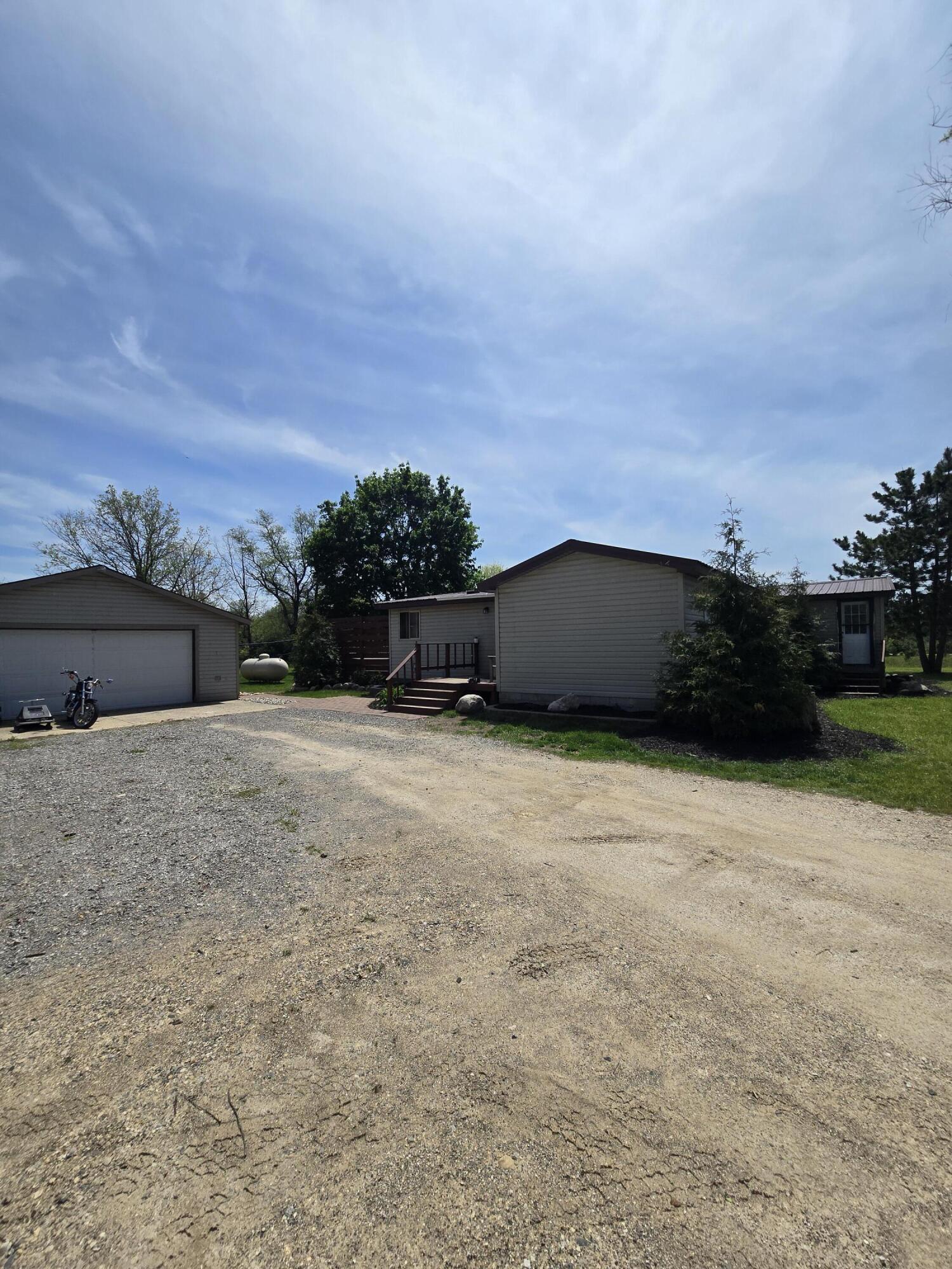 12495 5 Mile Road Evart, MI 49631 - Photo 61 of 75 20260526_143653