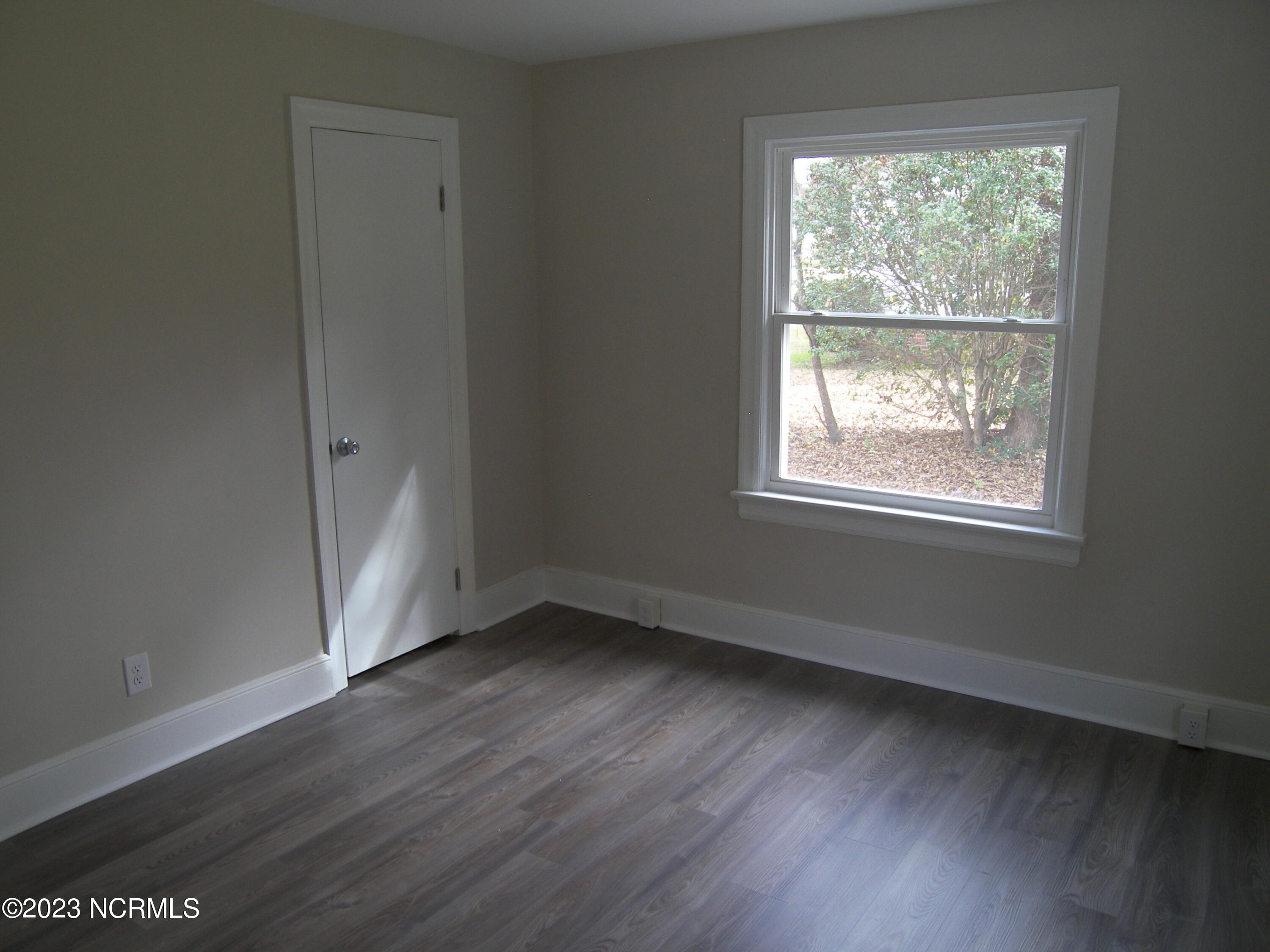 316 North Walnut Street Spring Hope, NC 27882 - Photo 8 of 19 100_7908