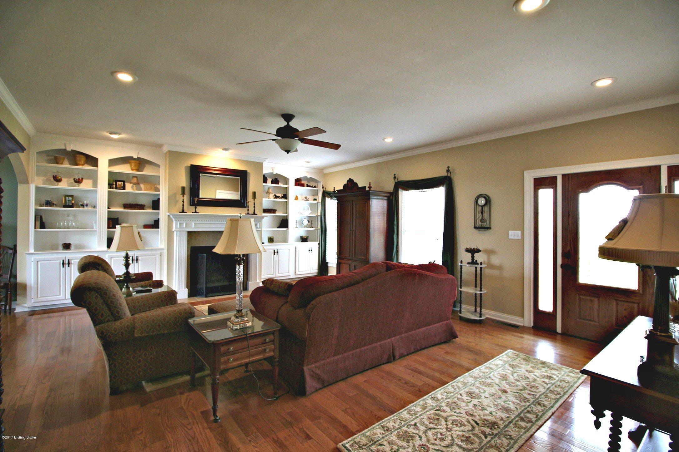 188 Logan Road Bagdad, KY 40003 - Photo 9 of 57 IMG_6381