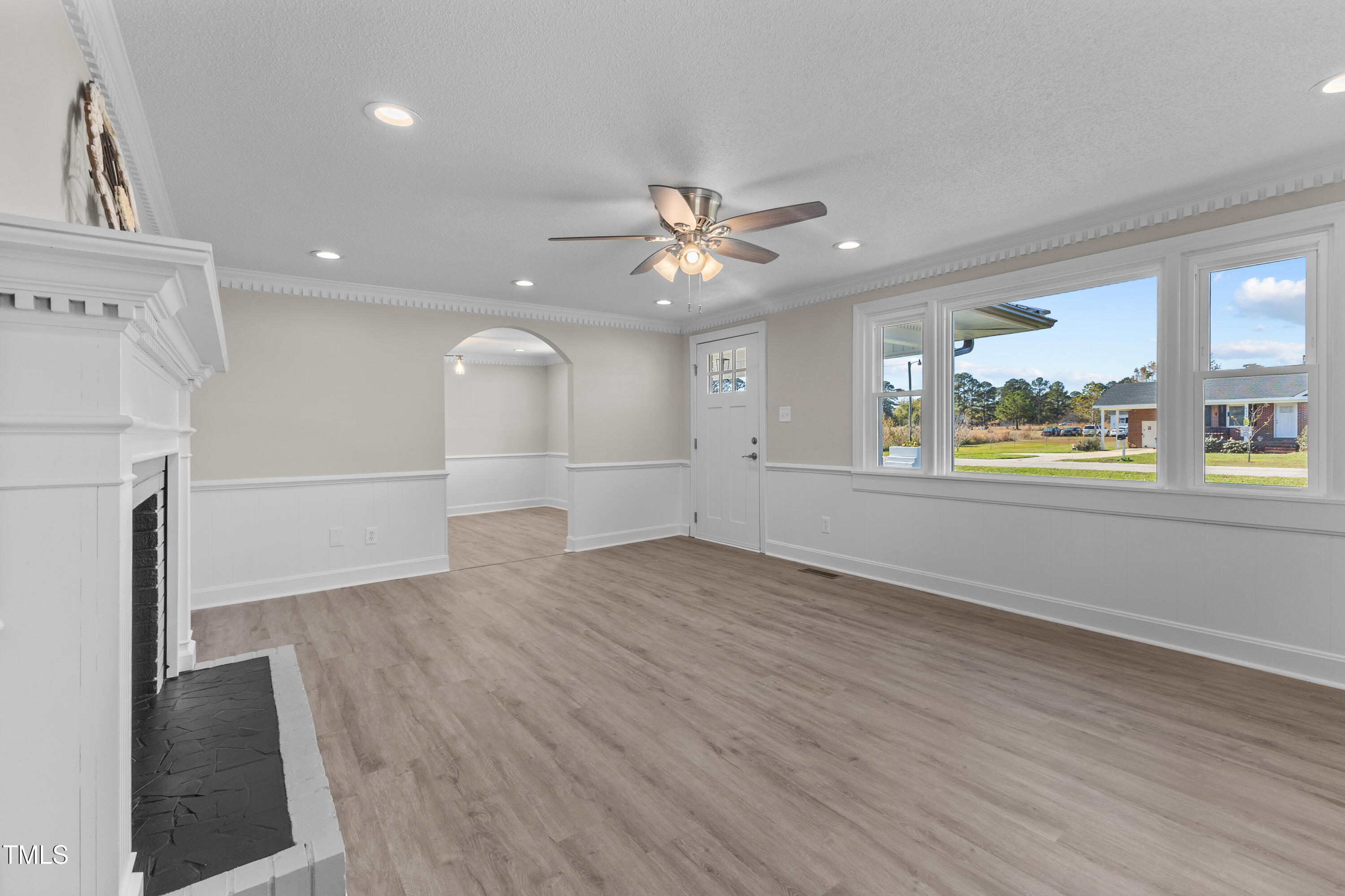 5311 Fairground Road Dunn, NC 28334 - Photo 5 of 51 Family Room