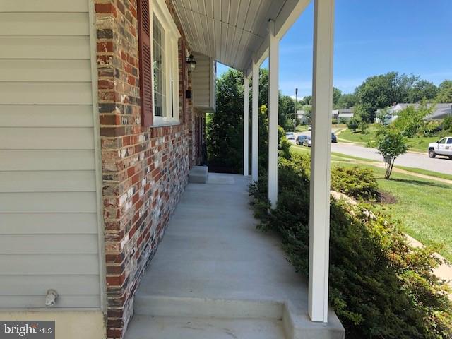 Covered Front Porch