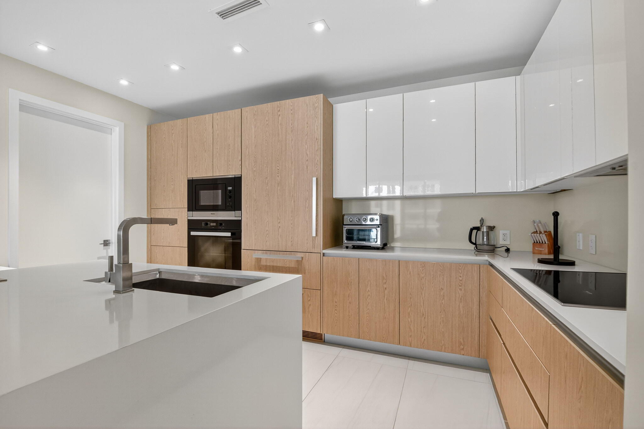 3100 North Ocean Drive, Unit 1210H Singer Island, FL 33404 - Photo 16 of 93 24-web-or-mls-019_DSC_1593