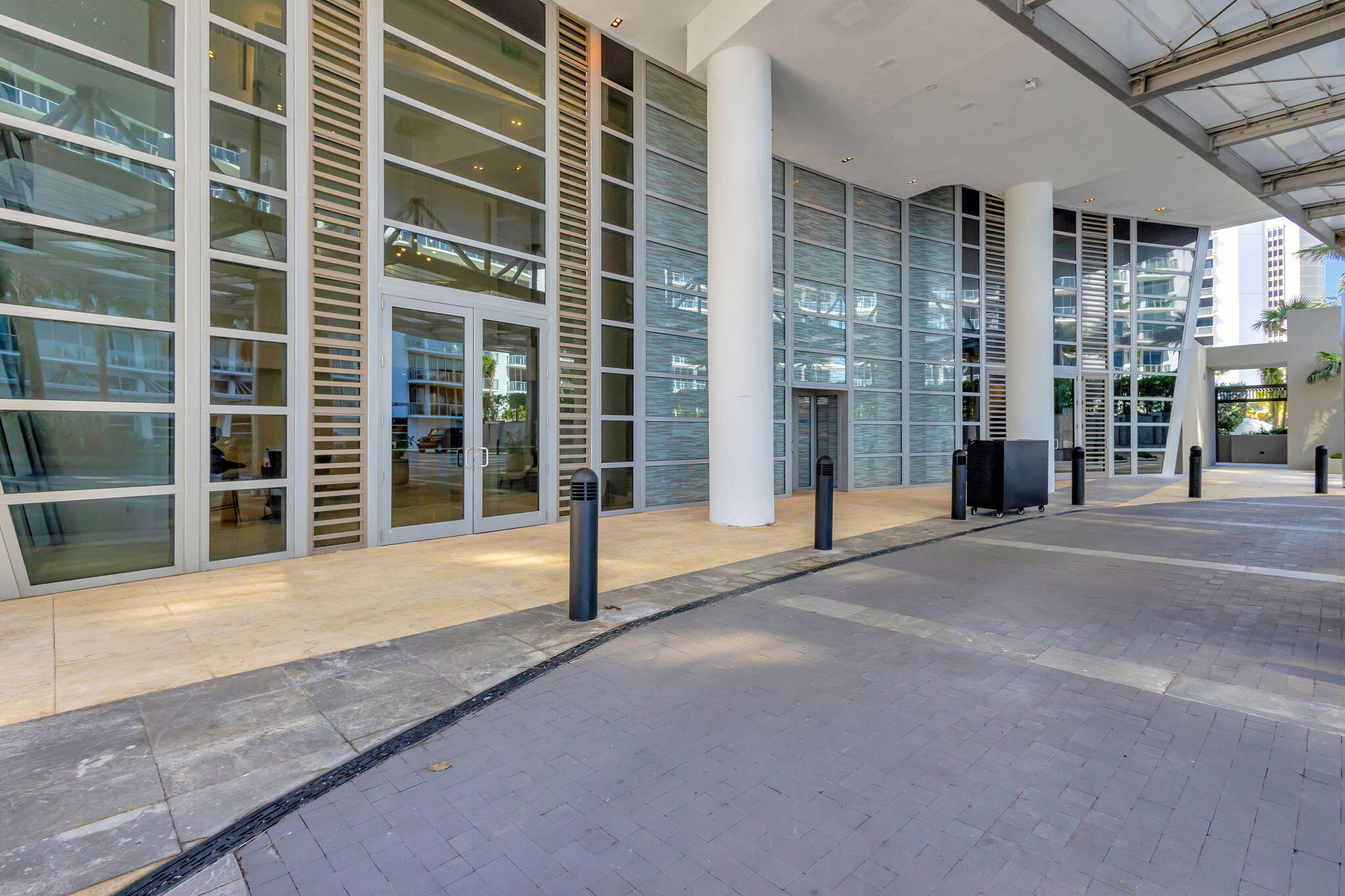 3100 North Ocean Drive, Unit 1210H Singer Island, FL 33404 - Photo 50 of 93 a view of a building with a balcony