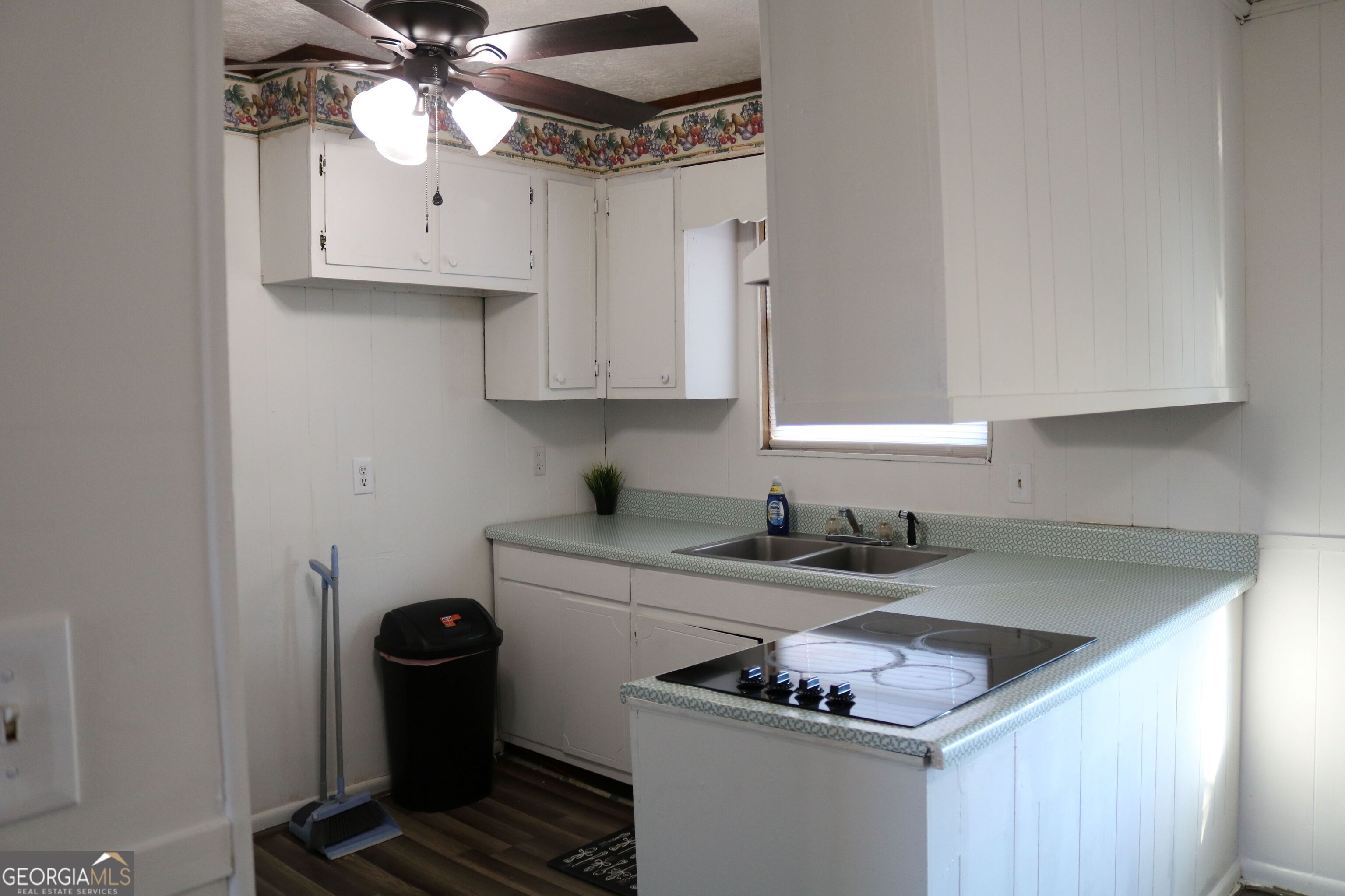 640 Gholston Street Comer, GA 30629 - Photo 8 of 40