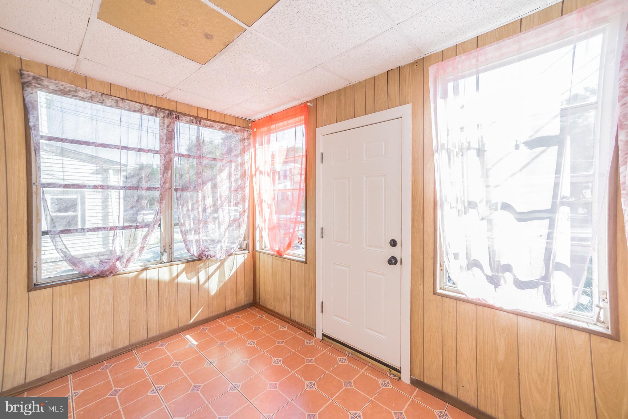 20 Rhodes Avenue Collingdale, PA 19023 - Photo 5 of 30 Gallery Image 5