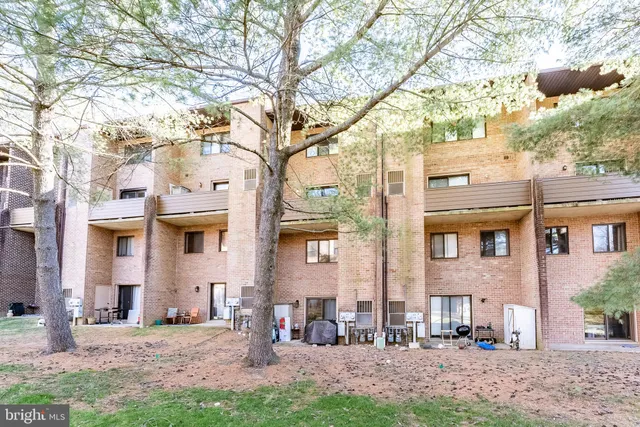 $469,888 | 3708 A Steppes Court, Falls Church, VA 22041