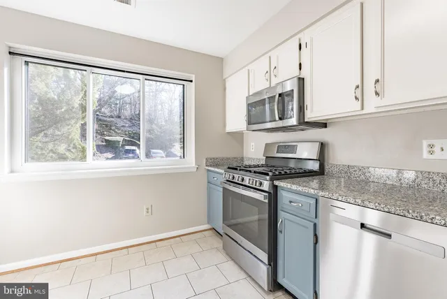 $469,888 | 3708 A Steppes Court, Falls Church, VA 22041