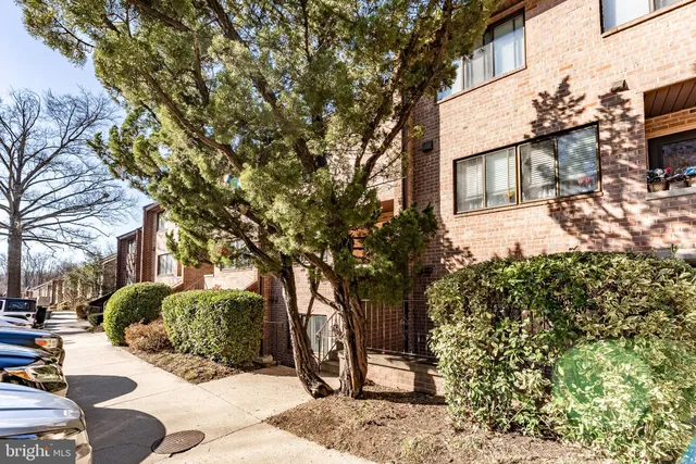 $469,888 | 3708 A Steppes Court, Falls Church, VA 22041