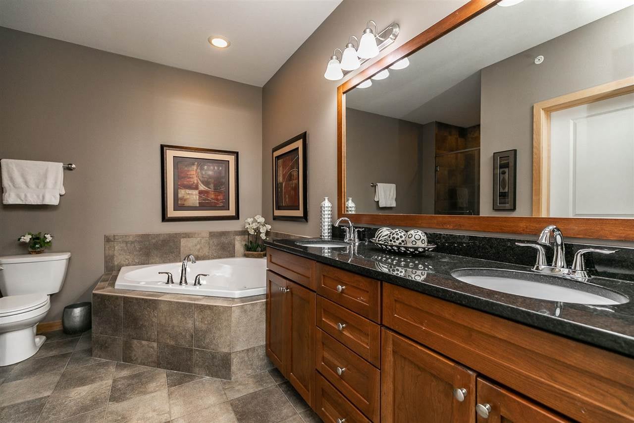 1092 Walnut Avenue, Unit 321 Riverside, IA 52327 - Photo 20 of 26 Gallery Image 20