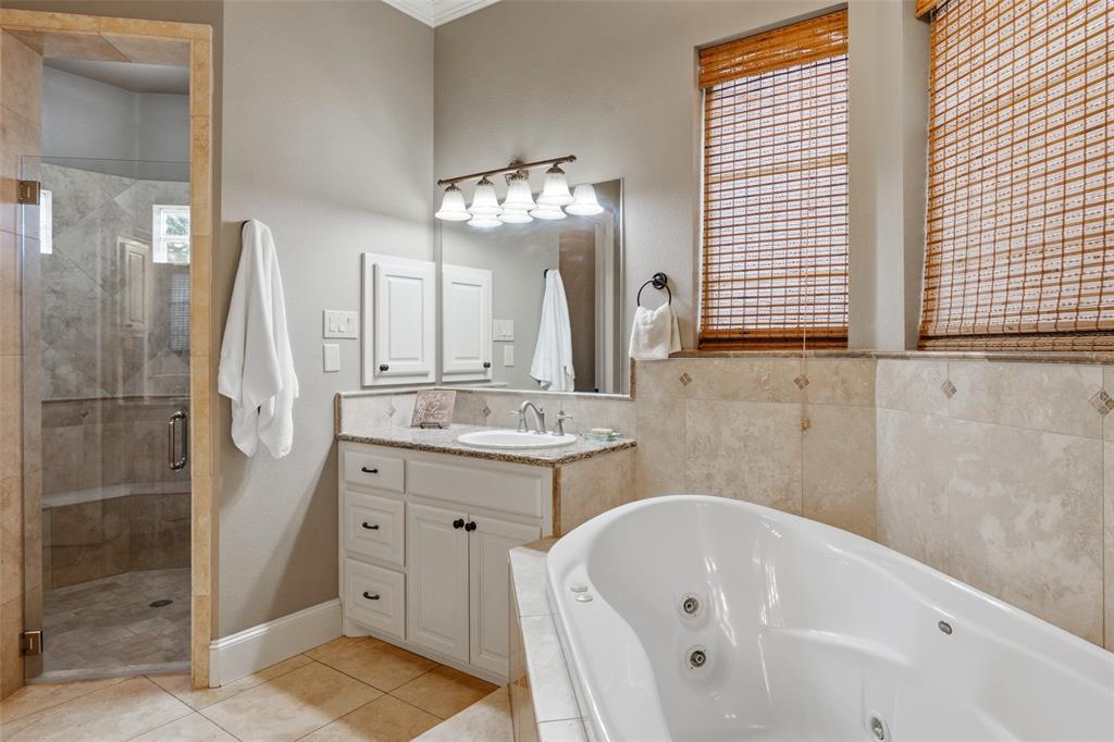 5241 Plainview Road Midlothian, TX 76065 - Photo 17 of 39