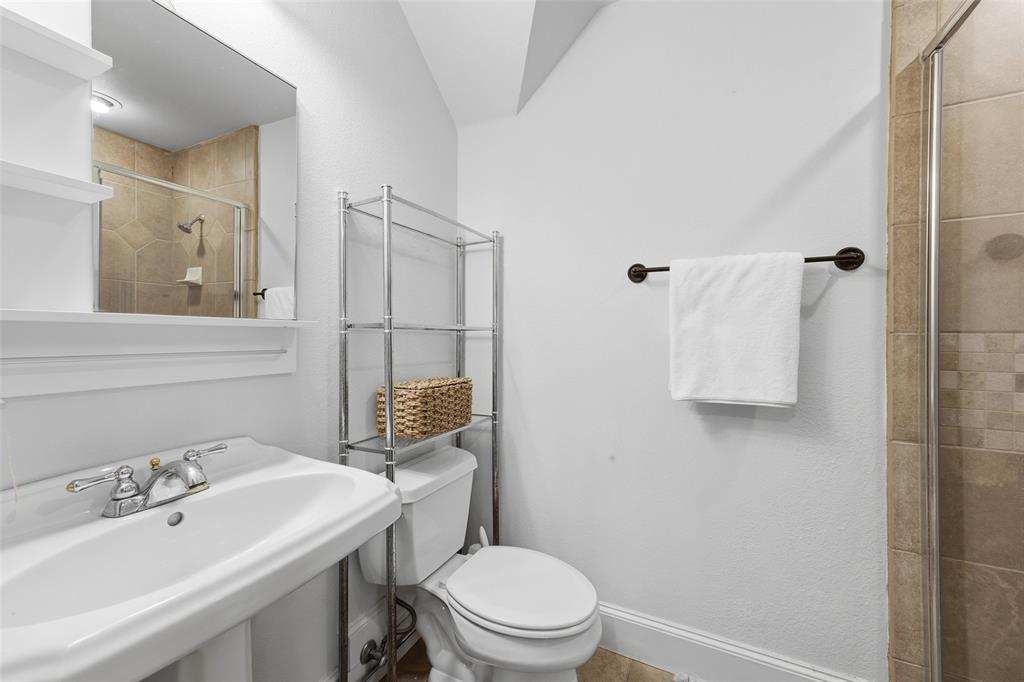 5241 Plainview Road Midlothian, TX 76065 - Photo 27 of 39