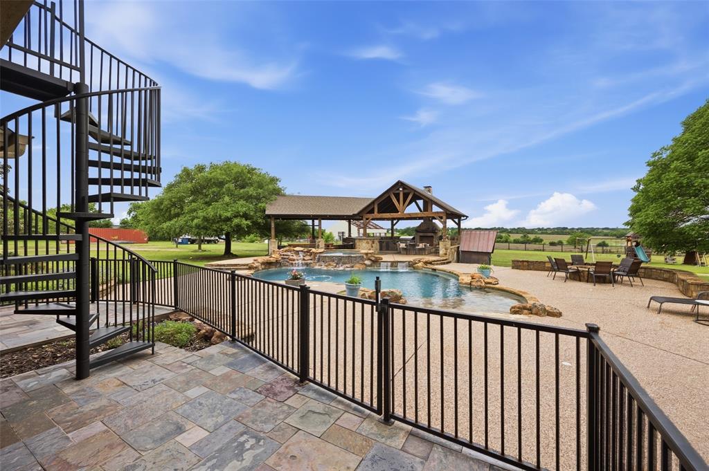 5241 Plainview Road Midlothian, TX 76065 - Photo 29 of 39