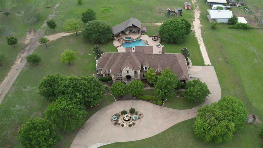 5241 Plainview Road Midlothian, TX 76065 - Photo 3 of 39