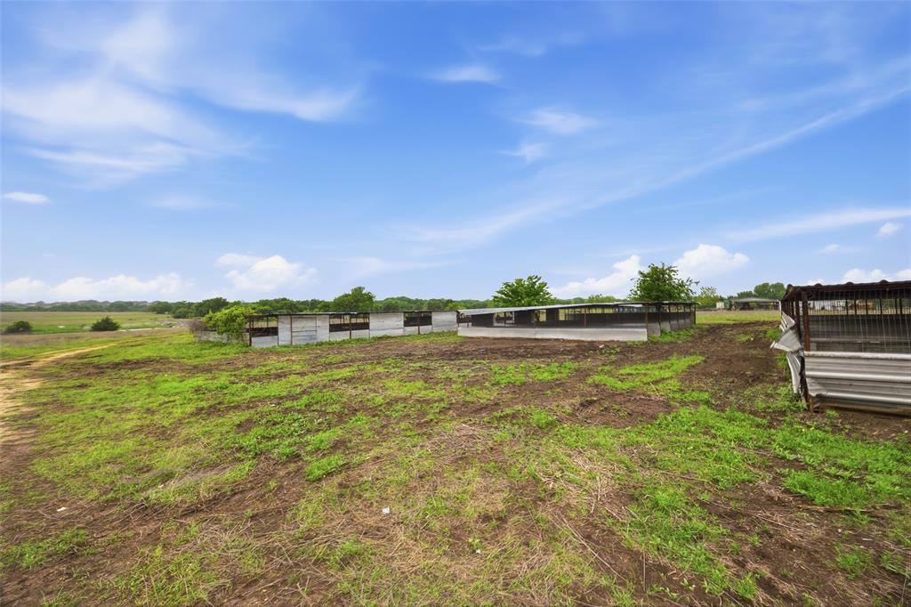 5241 Plainview Road Midlothian, TX 76065 - Photo 33 of 39