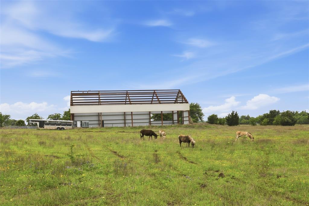 5241 Plainview Road Midlothian, TX 76065 - Photo 35 of 39