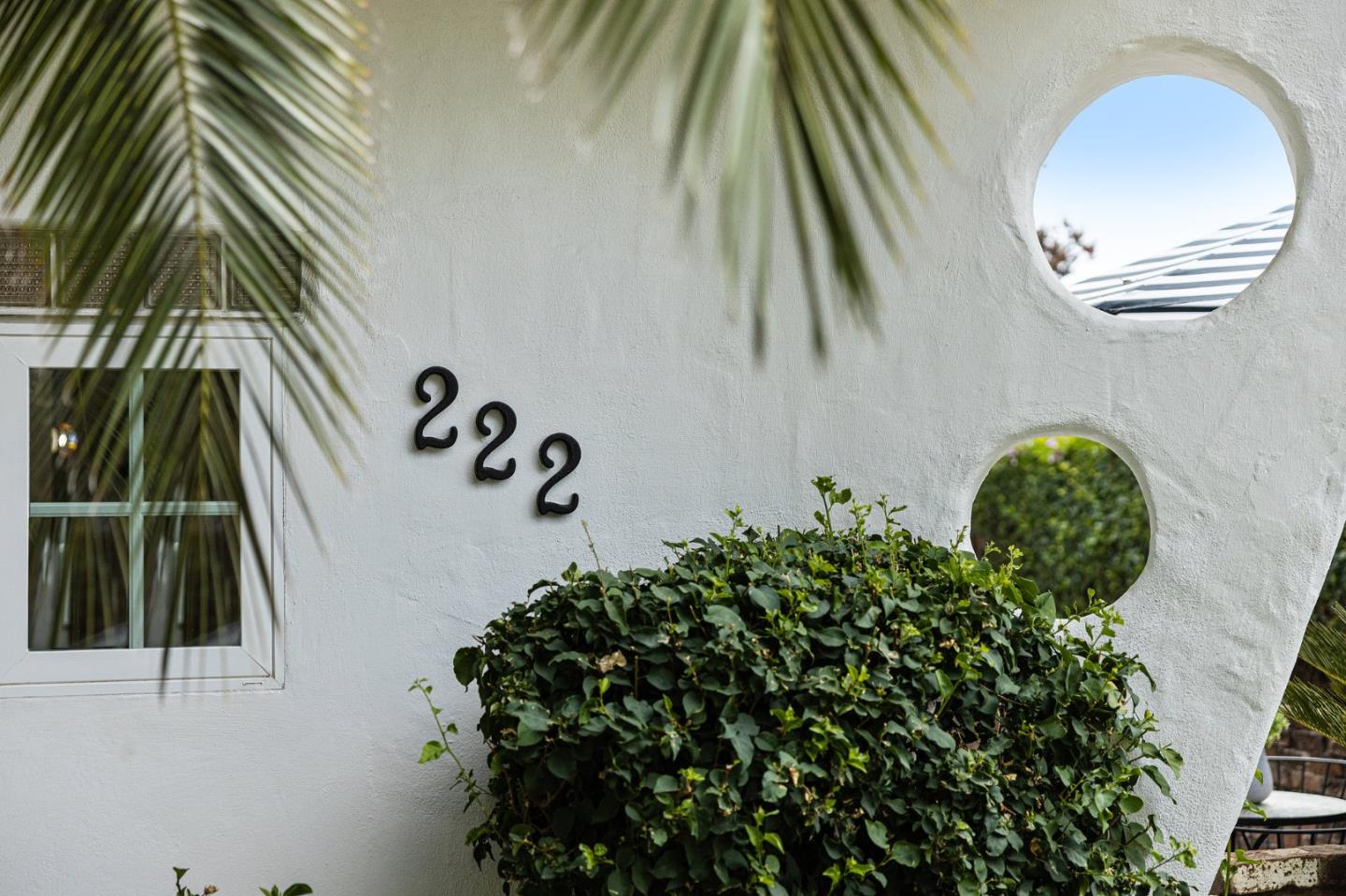 222 North 3rd Street Campbell, CA 95008 - Photo 33 of 35 a picture of a wall with a mirror