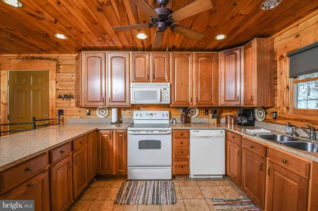 $349,900 | 412 Tanglewood Road, Oakland, MD 21550